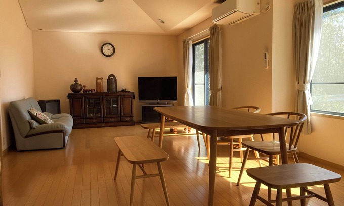 Tamano Casa | A private lodge with a view of the sea. Equipped with a fire pit. Clean rooms, non-smokers only! One child free