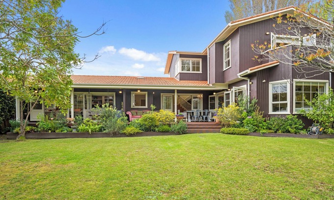 Manly Casa | A Ray of Sunshine - Manly Holiday Home