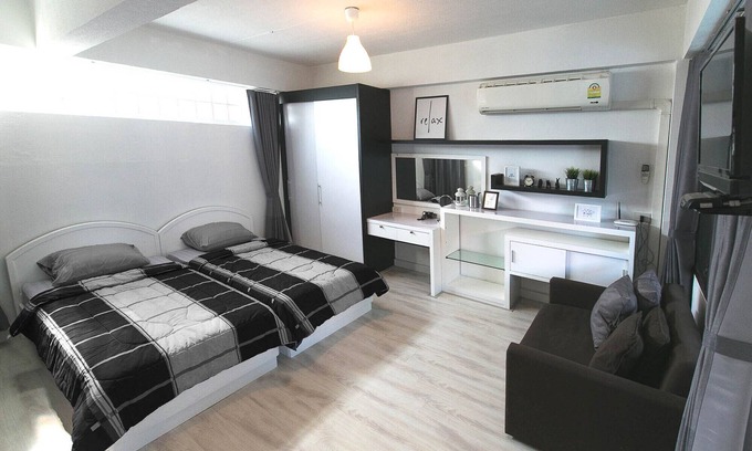 Samsen Nai Apartamento | Un estudio, 2 camas, Wifi gratuito, 3 minutos a BTS Sanampao
