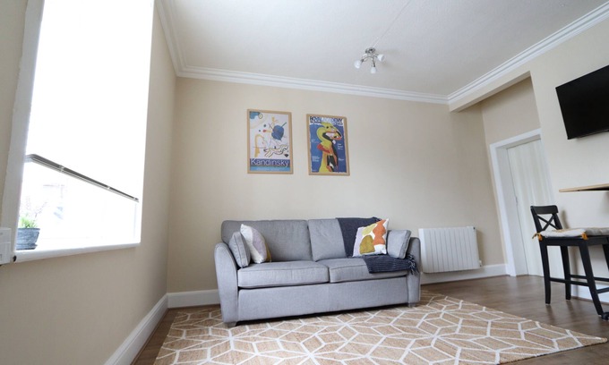 Stourport-on-Severn Apartamento | A studio apartment in a 200-year old listed building in historic Stourport