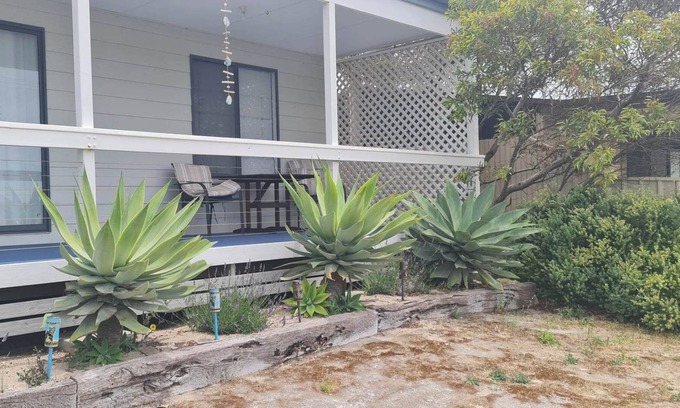 Warrenben Casa | A Sweet Retreat - Only 5 Minute Walk From Jetty, Playground, Hotel & Beach!