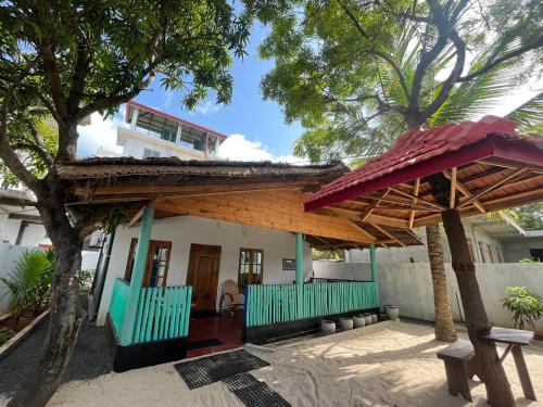 Uppuveli Casa | Aara Holiday Home