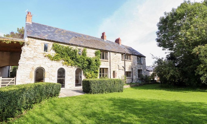 Denbigh Casa | Abbey Cottage