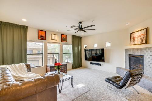 Desert Ridge Apartamento | about 1 Mi to Desert Ridge Marketplace Phoenix Condo!