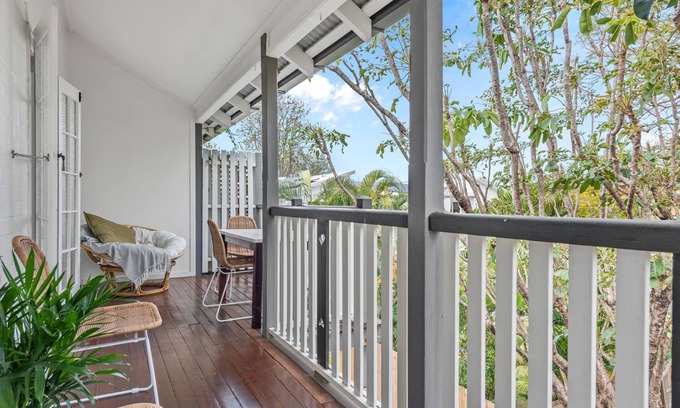 New Farm Apartamento | Abracadabra! ~ 1Bed / 1Bath / Balconies ~ New Farm