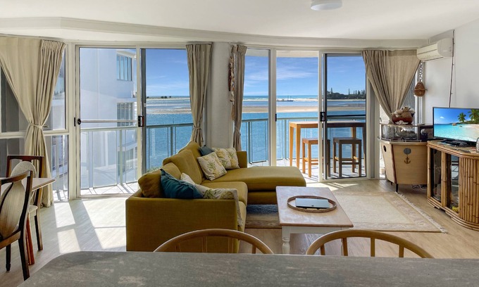 Maroochydore Apartamento | Absolute Waterfront Apartment
