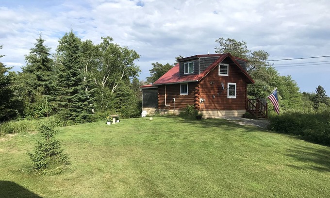 Corea Cabina | Tranquila y acogedora cabaña, cerca de Acadia pero lejos de las multitudes