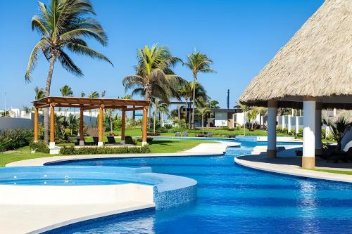 Área del bulevar Barra Vieja Apartamento | Acapulco diamante, club de playa privado, canchas pádel para 8 huéspedes