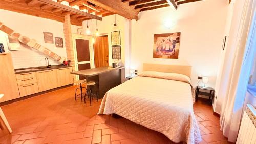 Prato Casa | Accanto a Maila