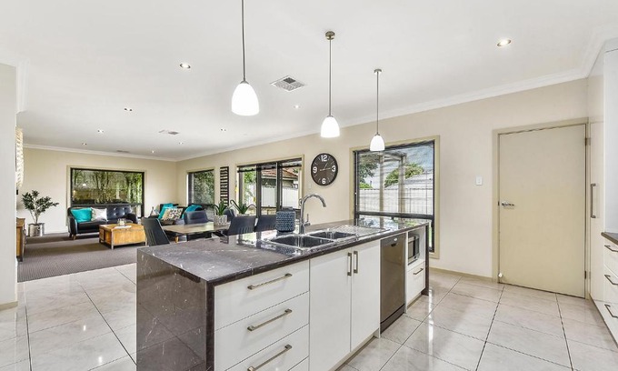 Mount Gambier Apartamento | Accommodation On Lansell 1 being Unit 1 of 6 Lansell Street
