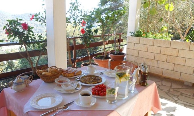 Lastovo Cama Y Desayuno | Accommodation Susović