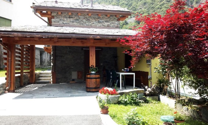 Champdepraz Casa | Acero Rosso