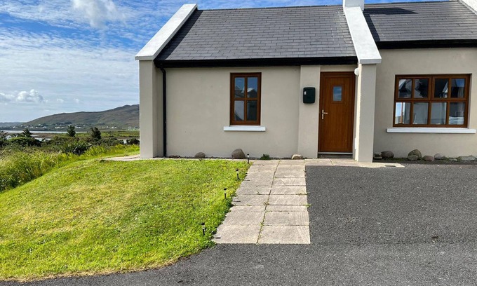 Achill Sound Casa | Achill Sound Holiday Village No 11 by Interhome