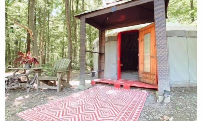 Rushville Alquiler De RV | Achsah Mongolian Round Tent & Breakfast in Finger Lakes Wine Country region