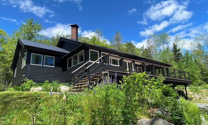 Deer Isle Casa | Acorn Lane Escape - Modern, Seaside Home