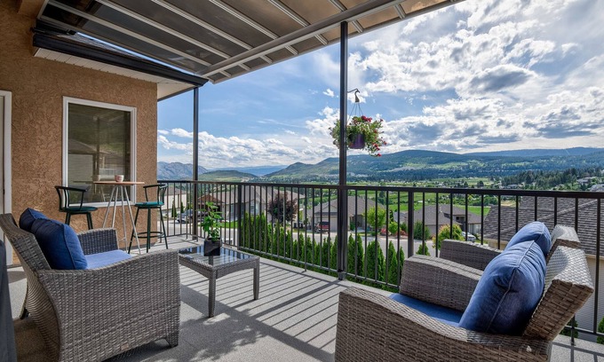 Central Okanagan Cama Y Desayuno | Adela's Bed and Breakfast