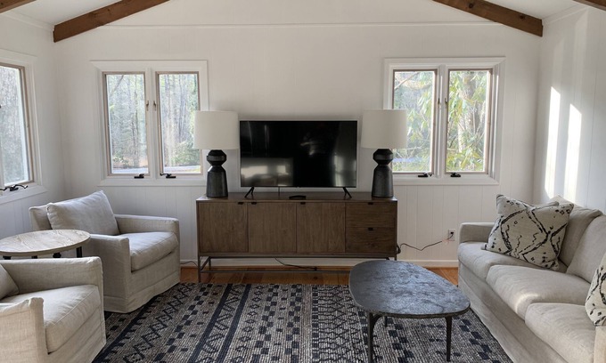 Sapphire Cabaña | Adorable 1 Bedroom Cottage