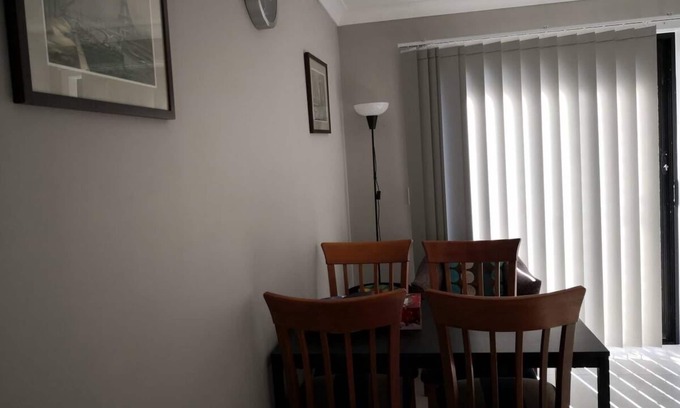 Narwee Casa | Adorable 1bedroom guesthouse in Narwee with deck