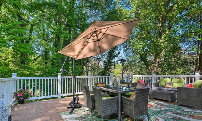 Chesapeake Beach Cabaña | Adorable Beach Cottage w/ Hot Tub & Tropical Bar!
