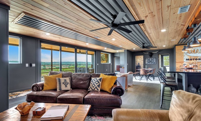 Caddo Casa | Adventure Awaits @ Caddo Ridge