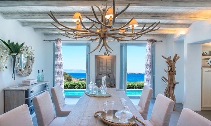 Chrissi Akti Villa | Villa Aelia De Luxe con vista al mar y piscina