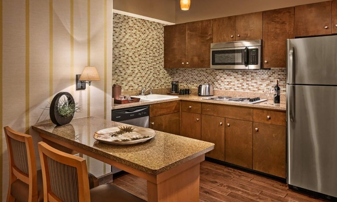 Gainey Village Villas Hotel | Affordability Meets Comfort! Short Drive to Musical Instrument Museum, w/ Pool!