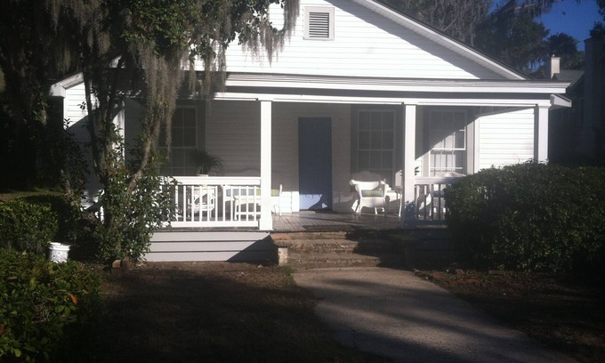Port Royal Cabaña | Asequible Cottage cerca de la puerta de Parris Island