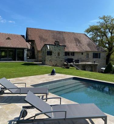 Thegra Cama Y Desayuno | agréable chambre d hôte avec piscine et jacuzzi