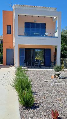Lefkada Town Villa | Agrilia