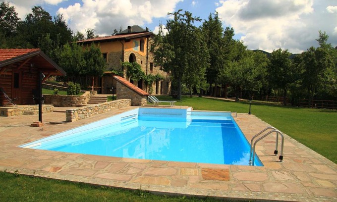 Madonna Dei Fornelli Casa | Agriturismo Fattoria Ca Di Sole