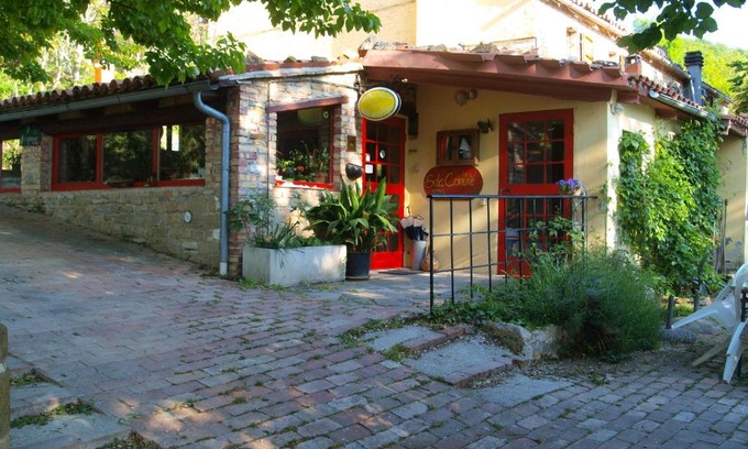Serra San Quirico Casa | Agriturismo Becerca Vegan