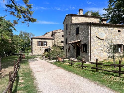 Pietralunga Casa | Agriturismo La Cerqua