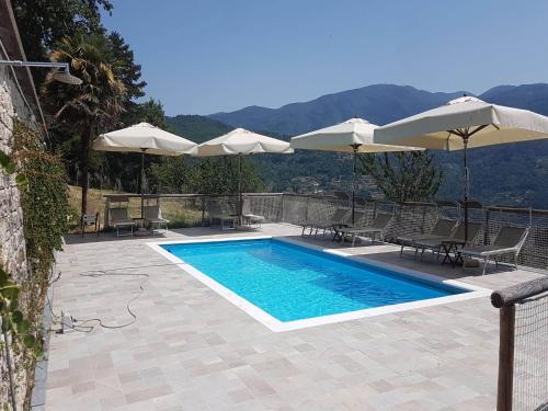 Pelago Casa | Agriturismo Poggio di Montepescoli - L'Aia