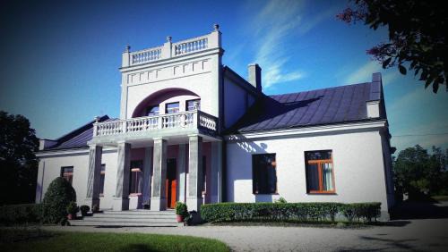 Sobkow Casa | Agropark - Dworek pod Lipą