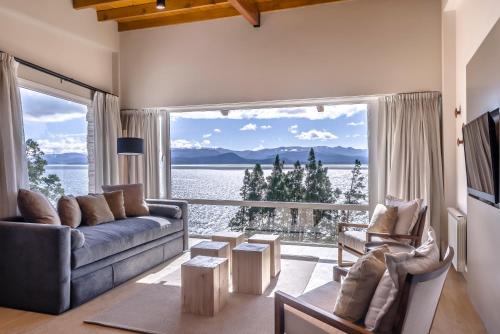 San Carlos de Bariloche Hotel | Aguila Mora Suites & Spa