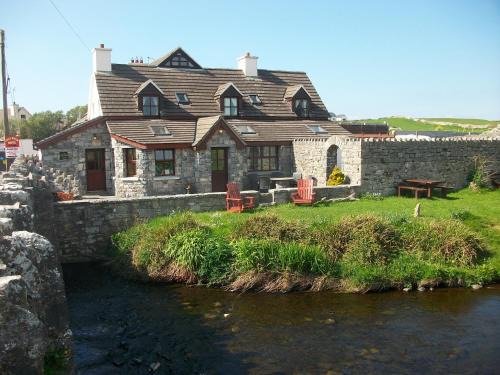 Doolin Hostal | Aille River Tourist Hostel and Campsite Doolin