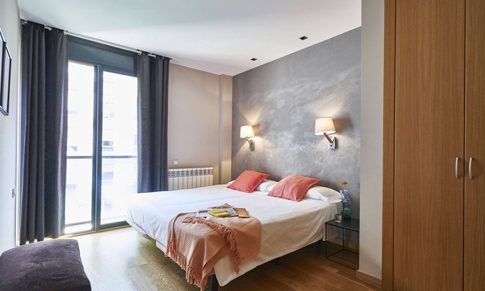 el Fort Pienc Apartamento | AinB Sagrada Familia Apartments