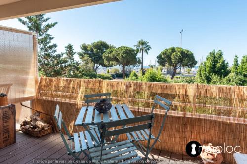 Saint-Laurent-du-Var Apartamento | Air-conditioned apartment facing the port of Saint Laurent with 2 bedrooms