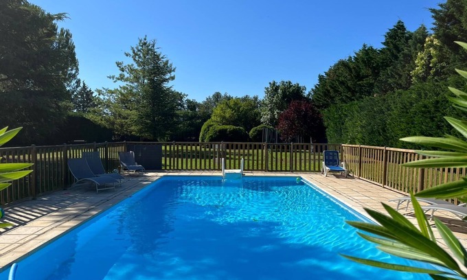 Lagnes Casa | Air-conditioned family home with swimming pool, near L'Isle-sur-la-Sorgue