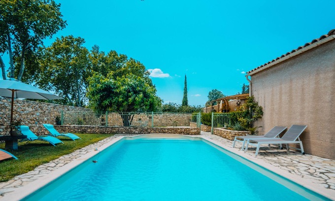 Arpaillargues-et-Aureillac Apartamento | Air-conditioned cottage with swimming pool at the gates of Uzès