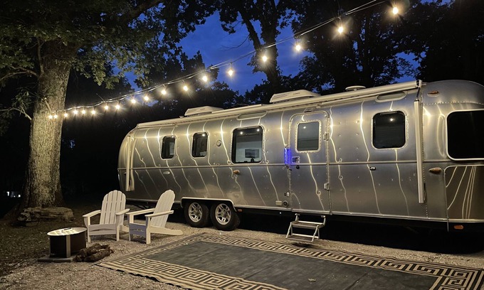 Thompson's Station Casa | Airstream RV - Close to Nashville, yet tucked away from the bustle