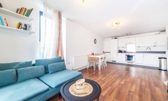 Greenwich West Apartamento | Airy Bright 2Bed Apt Deptford, Canary Wharf