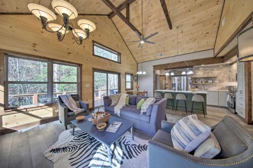 Ellijay Casa | Airy Ellijay Home with Spacious Creekside Deck!