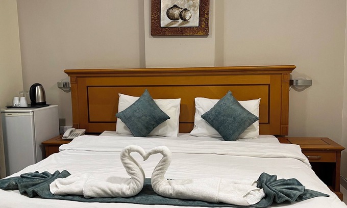 Azaiba Apartamento | Al Murooj Hotel Apartments