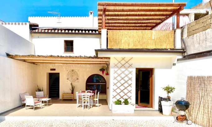 Arbatax Cama Y Desayuno | Al Vicoletto - Genuine Hospitality