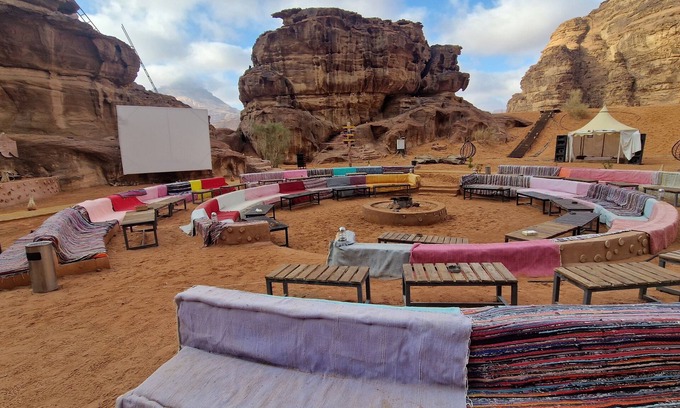 Wadi Rum Alquiler De RV | Aladdin Camp