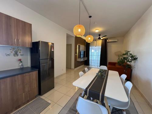 Kota Warisan Apartamento | Alanis Residence KLIA