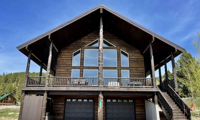 Island Park Cabina | Alaskan Moose Lodge-10 Miles 2 YNP+Hot tub+Wifi+AC
