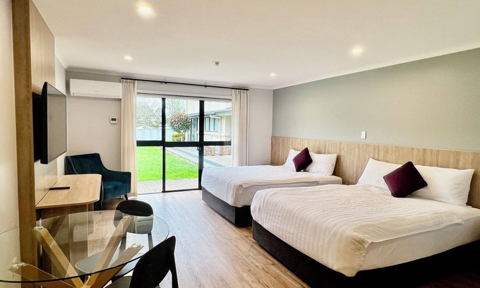 Albany Hotel | Albany Oak Motel