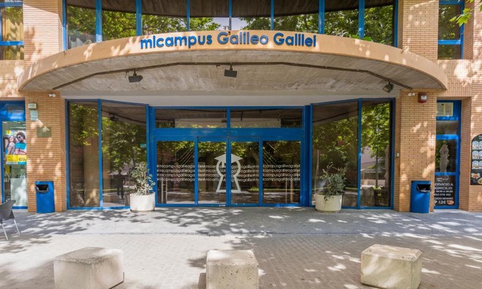 La Carrasca Otro | Albergue Juvenil Colegio Mayor Galileo Galilei